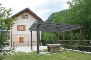 Apartments Jez - Dolenja Trebuša