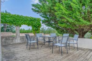 Appartements Les Vignes de Carcassonne - Piscine et clim : photos des chambres