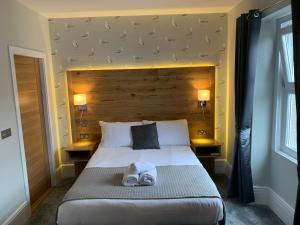 Deluxe Double Room room in OYO Harmony Apartments