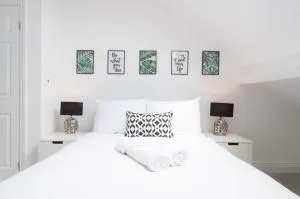 The Comet - 5 separate beds & 3 bathrooms - Horninglow