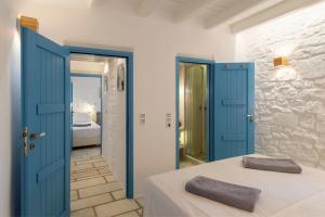 Sand Key Villa 1 Paros Greece