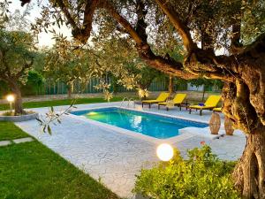 Olive Sense Villa with jacuzzi and sauna