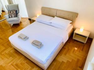 Lavender Bay Apartment C32
