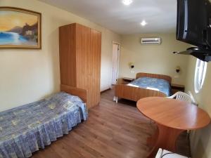 Comfort Triple Room with Shower room in Гостевой дом Blacksea_holiday