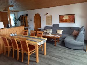 Hévízi fecskefészek