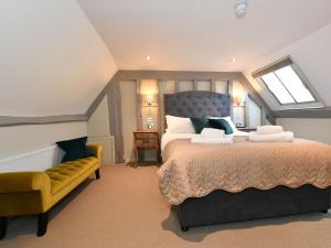 Superior King Room room in Lansdowne Strand Hotel