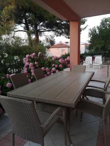 Apartment & Rooms Lilis