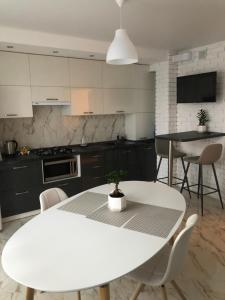 One-Bedroom Apartment room in Apartments na Solnechnoy 9