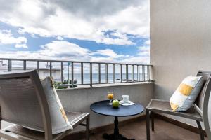 Hotels Hotel du Midi Plage : photos des chambres