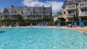 Appartements Vacances O Cap Coz - Jardin vue mer et piscine - Residence Cap Azur Fouesnant : photos des chambres