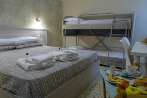 Vierbettzimmer mit eigenem Bad