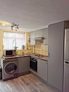 Palaz 1 - 2 Bedroom Garden Flat