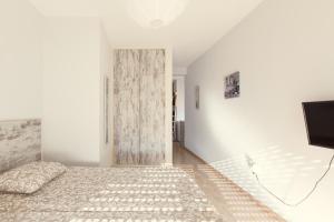 Furnished Seafront Studio