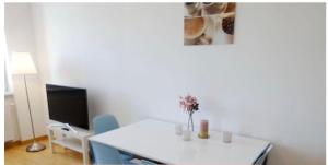 Between Schönbrunn and the City Center l LF31