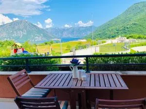 Lavender Bay Apartment B13 - Lipci