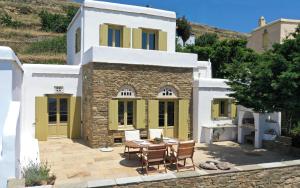Villa Theassis Tinos Greece