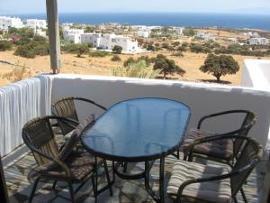 Terrace sea view mit Pool Paros Greece