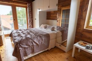 Pine Tree Lodge - Pentney Lakes