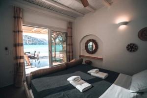 Vilos Suites Fyropotamos Beach Milos Greece