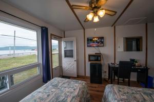 Sea Breeze Motel