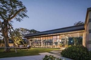 Rain Cha-Am by North