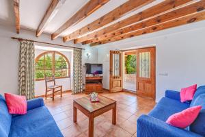 Ca n Tres Cames Cuxach de n Joan