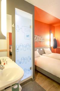 Hotels Ibis Budget Marseille Timone : photos des chambres