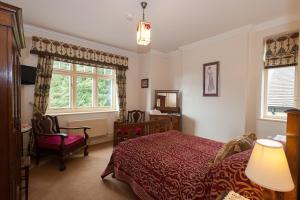 Superior Double Room with Bath room in Ardwyn House