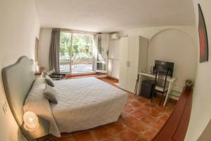 Triple Room room in Ai Giardini di San Vitale
