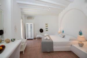 Serene Villa by Stylish Stays Myconos Greece