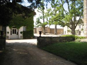 Maisons d'hotes Chateau de Beauchamp- La chapelle de Guinchay : Chambre Familiale - Non remboursable