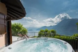 Villa Castello with jacuzzi & priceless view by Rent All Como - 阿尔杰尼奥