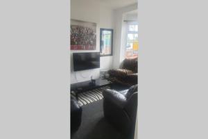Hullidays - University Side Lg 4 bed House