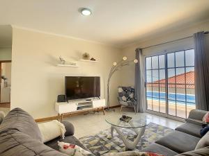 Casa Mes Amis by LovelyStay