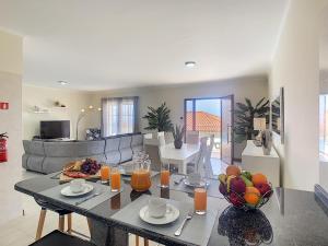 Casa Mes Amis by LovelyStay