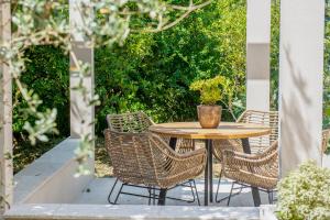 Square Point Apartments