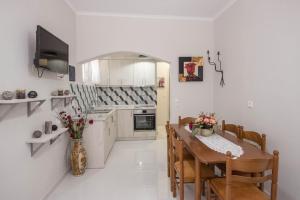 Eleni Family Apartments Corfu Greece