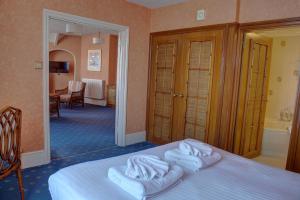 Suite room in The Orwell Hotel