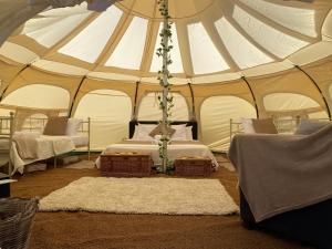 Tentes de luxe Fonclaire Holidays Glamping 'Luxury Camping' : photos des chambres