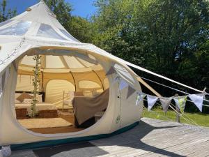 Tentes de luxe Fonclaire Holidays Glamping 'Luxury Camping' : photos des chambres
