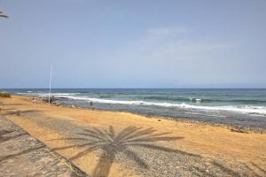 Parque Santiago II, Playa de Las Americas