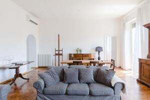 Elegante e classico attico con terrazzo privato vicino al Vaticano