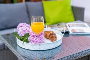 Downtown Apartments Dorian and Nadia