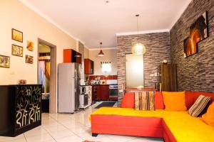 Desert Pearl Apartment