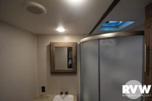 Mobile Home room in Hidden Grove - Travel Trailer