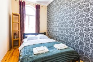 Подобово у Львові, на вулиці Краківській 26 біля Добробуту центр