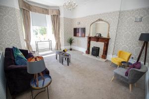 Deluxe King Room room in Lynwood House