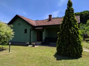 Porodična kuća za odmor Zelenika - Križevac