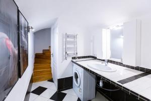 Сучасна квартира у Львові вулиця Дарії Гусяк 9