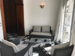 MEDDAYS VILLA LAGUN ETXEA